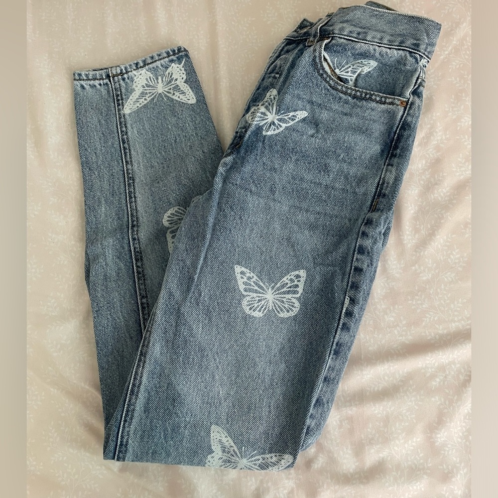 BUTTERFLY MOM JEANS
